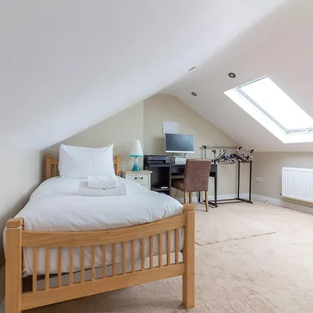 بيت ضيافة Guestready - Cozy Nest In 4*